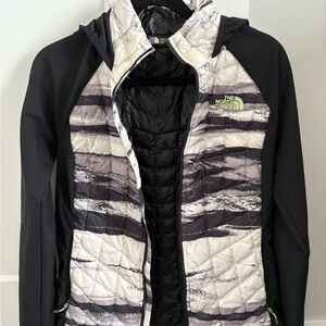 The North Face Women's Black and White Marbled Jacket